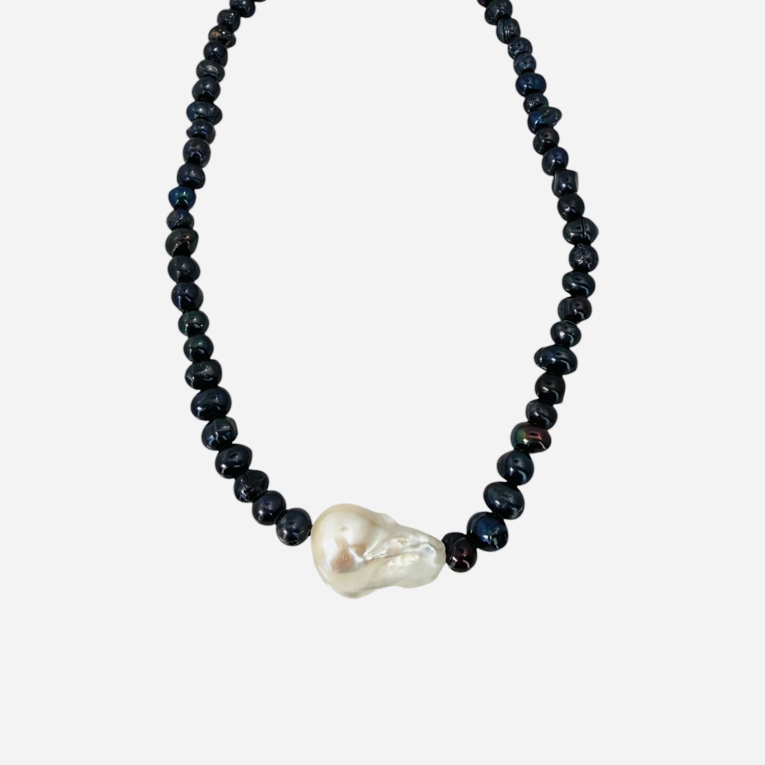 Dream Pearls Necklace